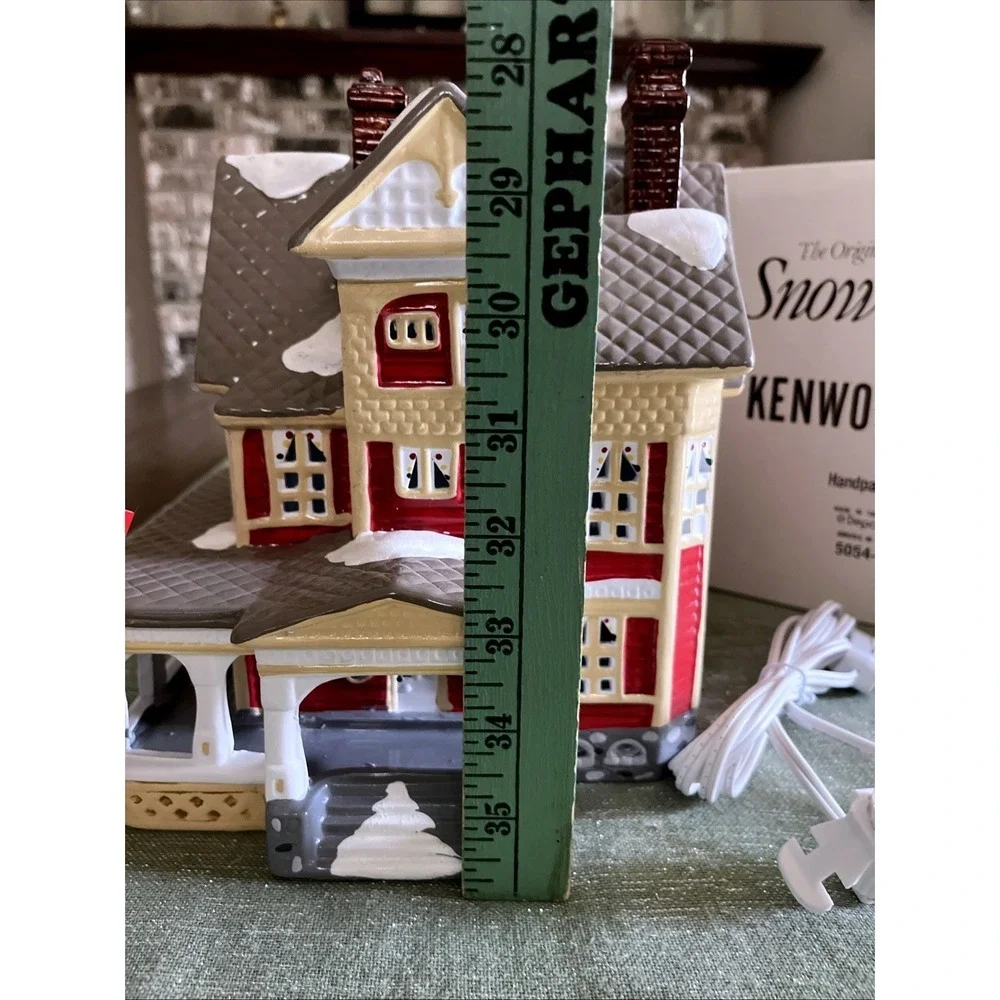 Department 56 Snow Village 1989 Kenwood House #5054-7 Plus Bonus Man On Ladder